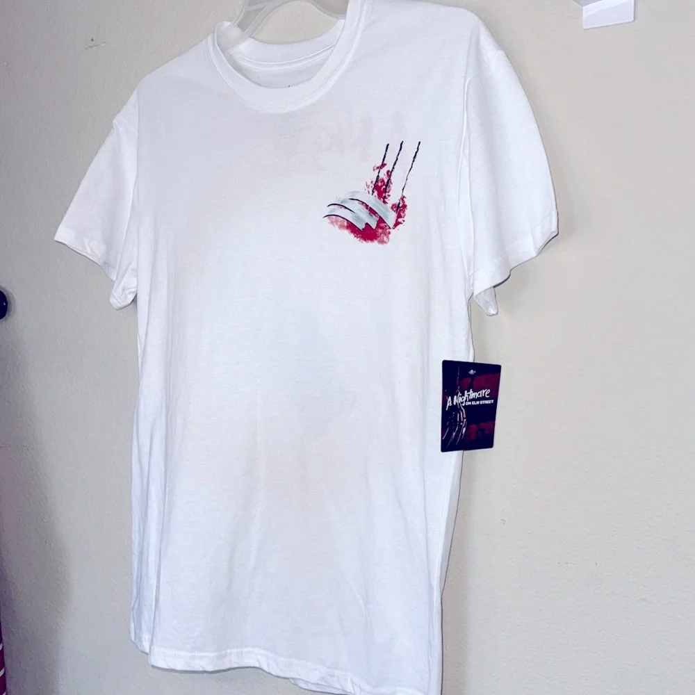 A Nightmare on Elm Street Freddy Krueger unisex graphic T-shirt, medium NWT - Picture 4 of 5